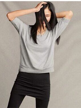 Cabi 5554 Center Stage Top Gray Size Medium